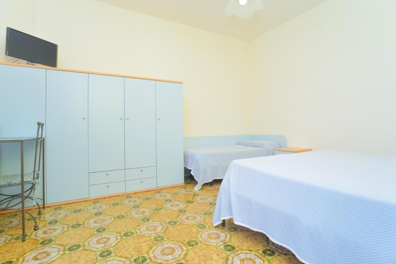 Hotel Celeste Прочида Екстер'єр фото